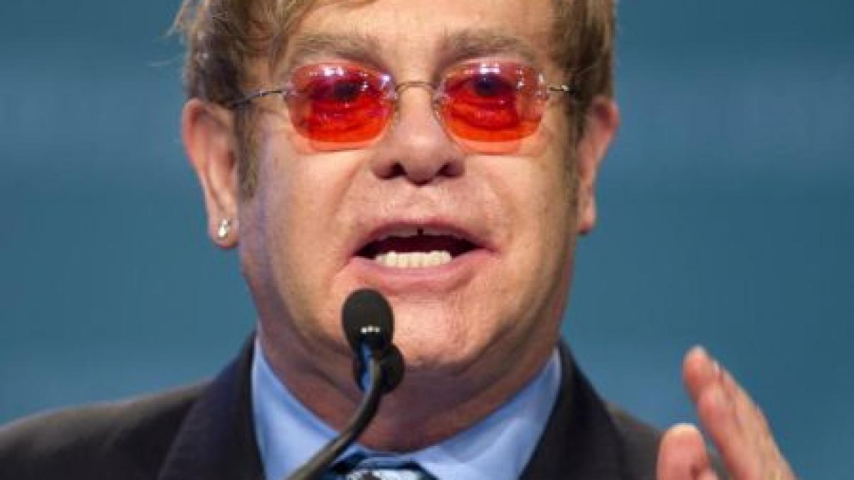 ce dezvaluiri socante a facut elton john la o conferinta despre sida ar trebui sa fiu mort