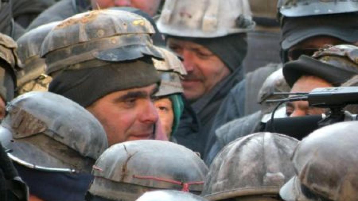 cum incearca pdl sa boicoteze referendumul minerii obligati sa si lase buletinele la serviciu in