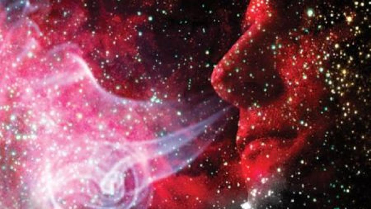 cum miroase spatiul cosmic astronautii descriu secretele olfactive ale universului