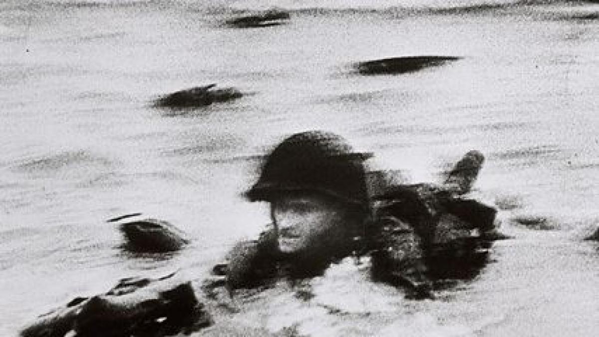 omul care a ridicat miza fotojurnalismului daca pozele tale nu sunt suficient de bune inseamna ca