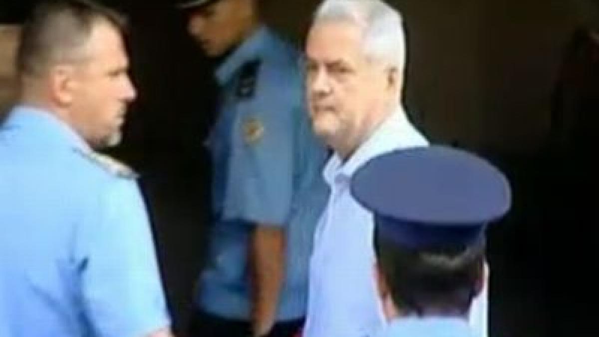 adrian nastase renunta la recurs primele imagini cu fostul premier dupa arestare