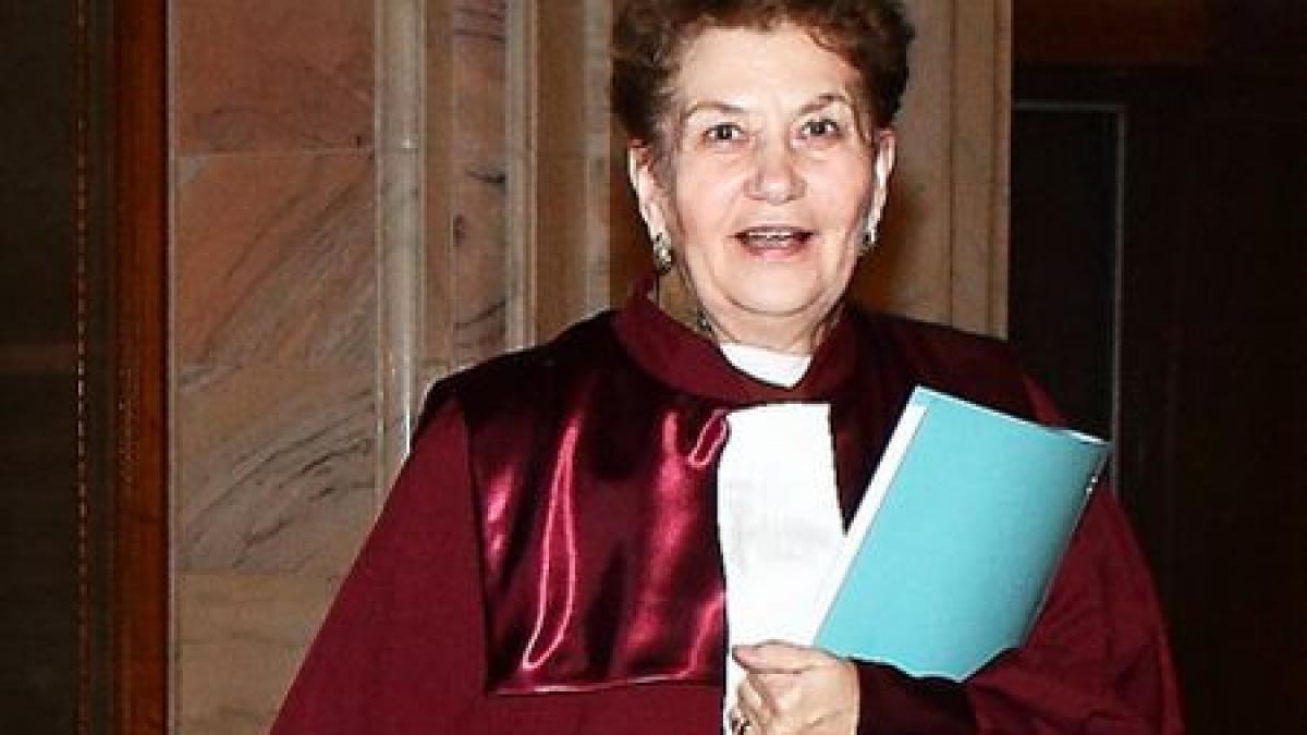 doi politisti si un detinut cercetati in cazul amenintarilor cu moartea la adresa judecatoarei