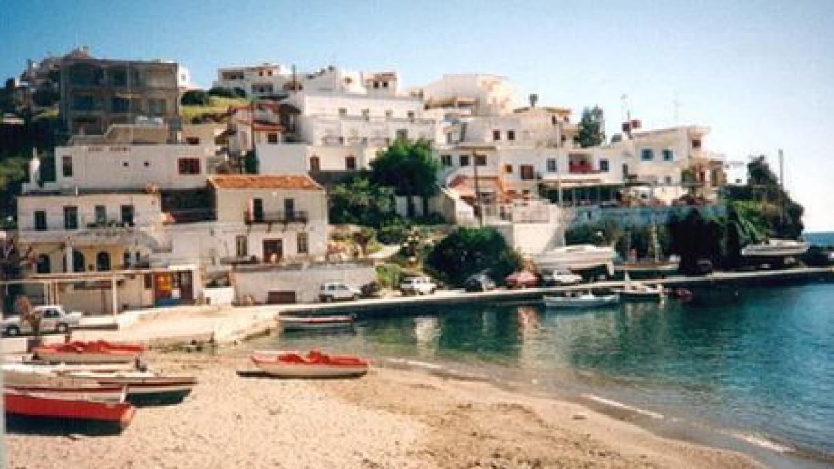 grecia paradisul evaziunii in marile statiuni din creta rata evaziunii e de 100