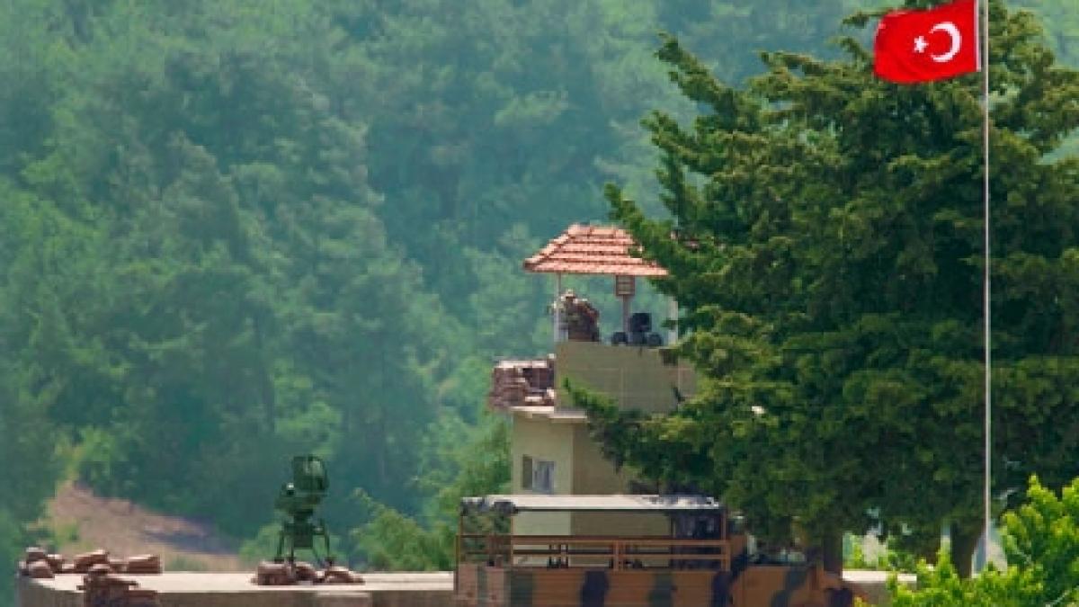 opozitia siriana o deputata din alep a demisionat si s a refugiat in turcia cu cei sase copii ai sai