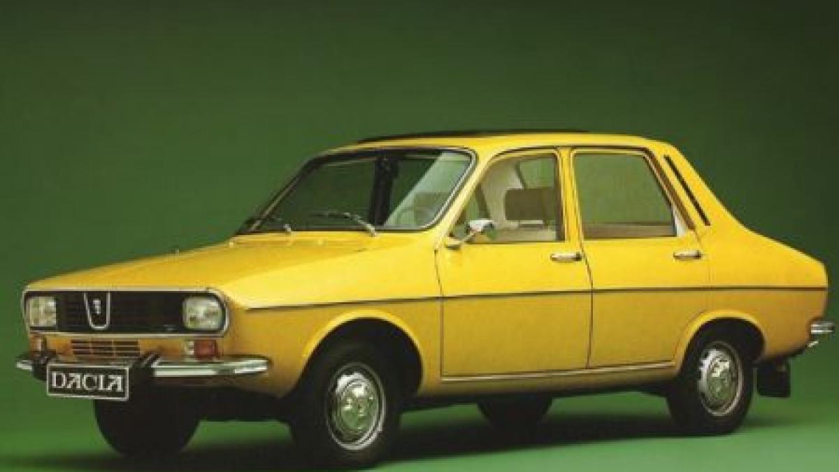 turul europei cu batrana dacie doi romani si au scos bijuteria in lume