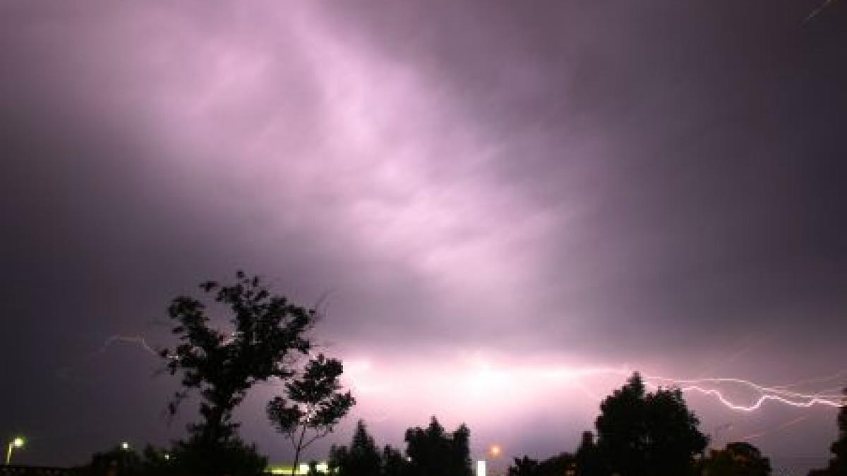 vot la lumina lumanarilor la arad procesul electoral din trei sectii de votare intrerupt din cauza