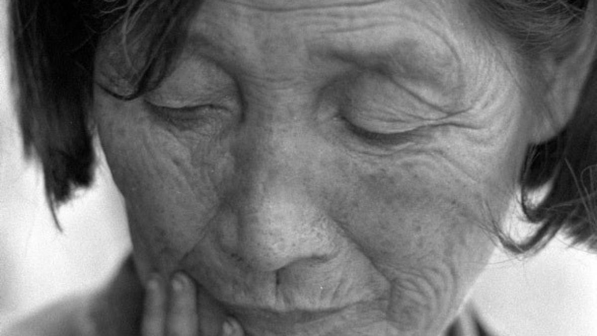 ea este femeia care a salvat peste 30 de copii abandonati