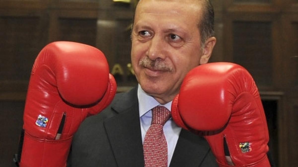 iranul ameninta ca va raspunde dur daca turcia va ataca siria