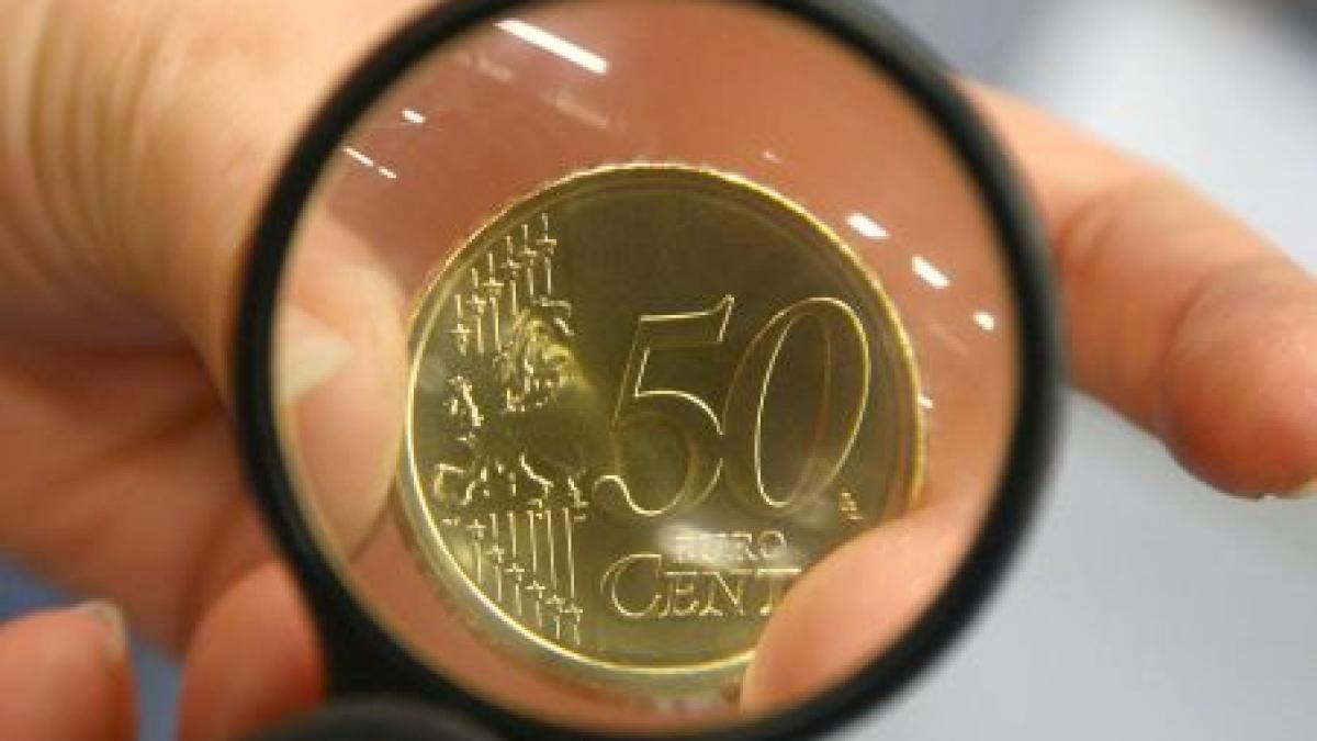 leul a scazut comparativ cu euro si dolarul vezi cursul bnr