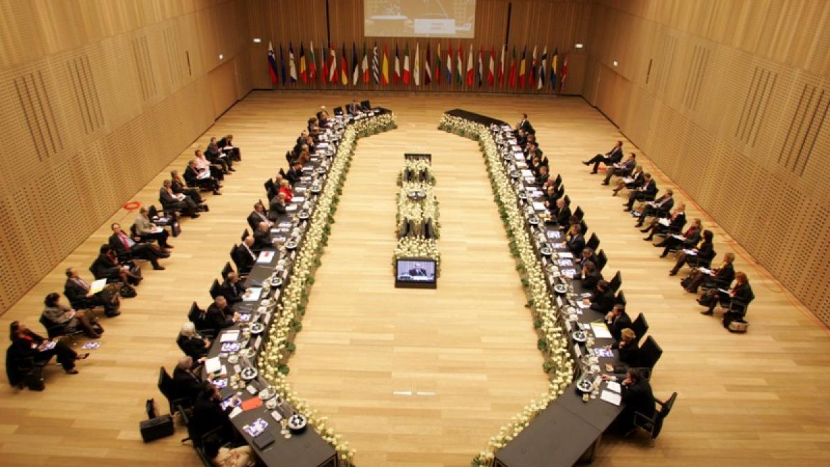 romania sub lupa comisiei europene rezultatul referendumului atent studiat de oficialii europeni