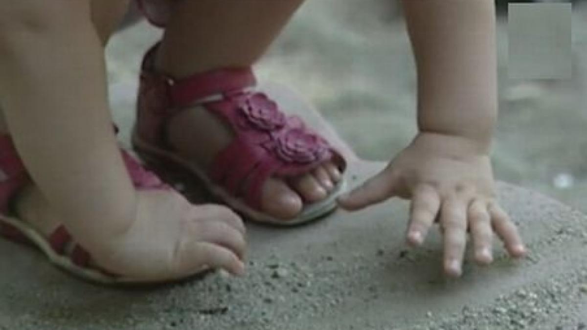 un virus ucigas ameninta bebelusii din romania mamele fie nu au habar despre boala fie nu au destui