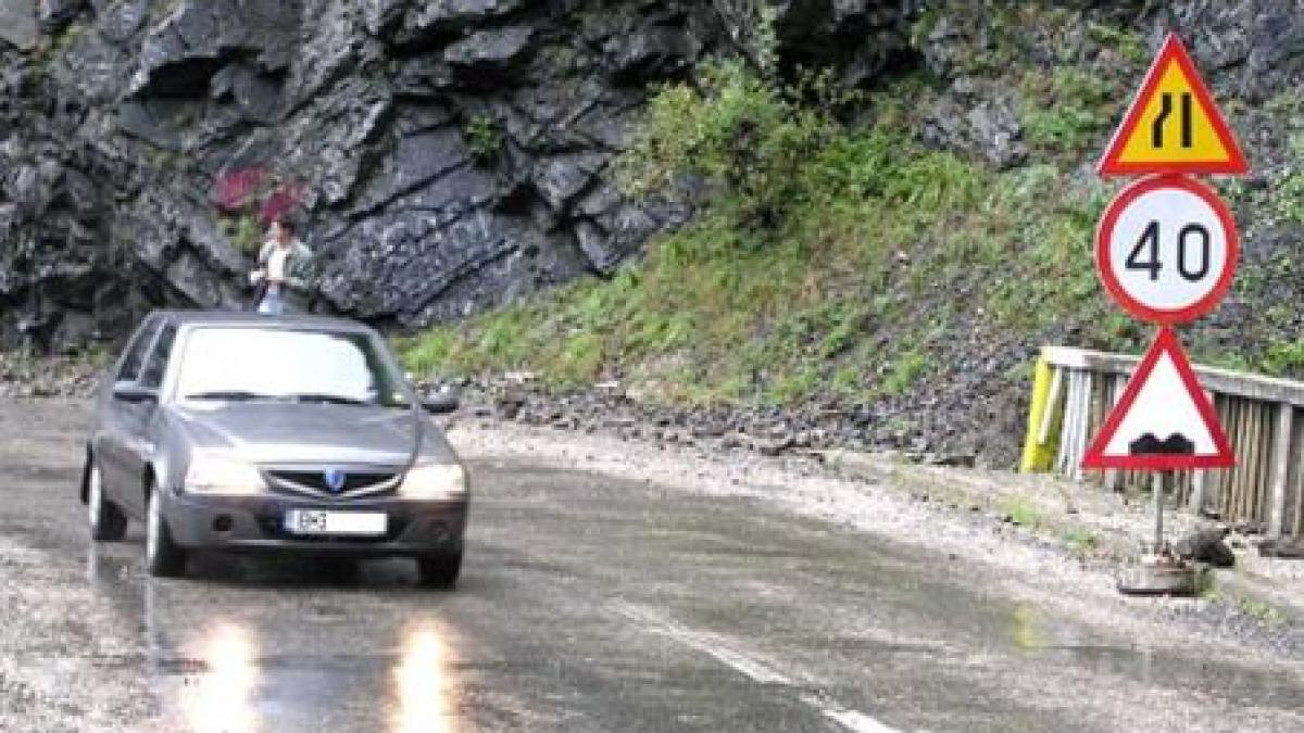 dn 1e fara niciun indicator rutier semnele de circulatie au ajuns la fier vechi