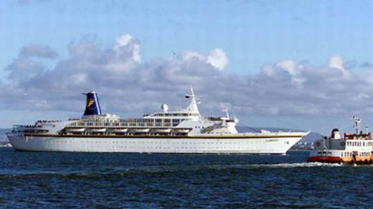 vas de croaziera scufundat in raul neva din rusia dupa ce a intrat in coliziune cu o nava