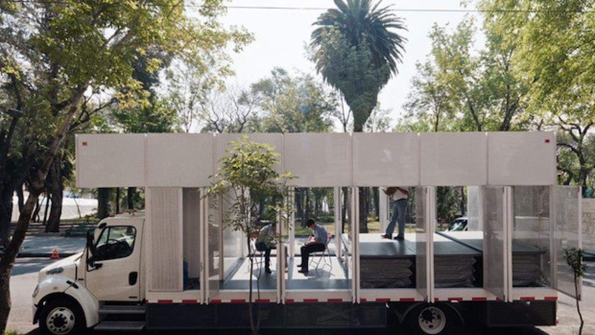 daca nu mergem la biblioteca vine biblioteca la noi primesti carti direct din strada