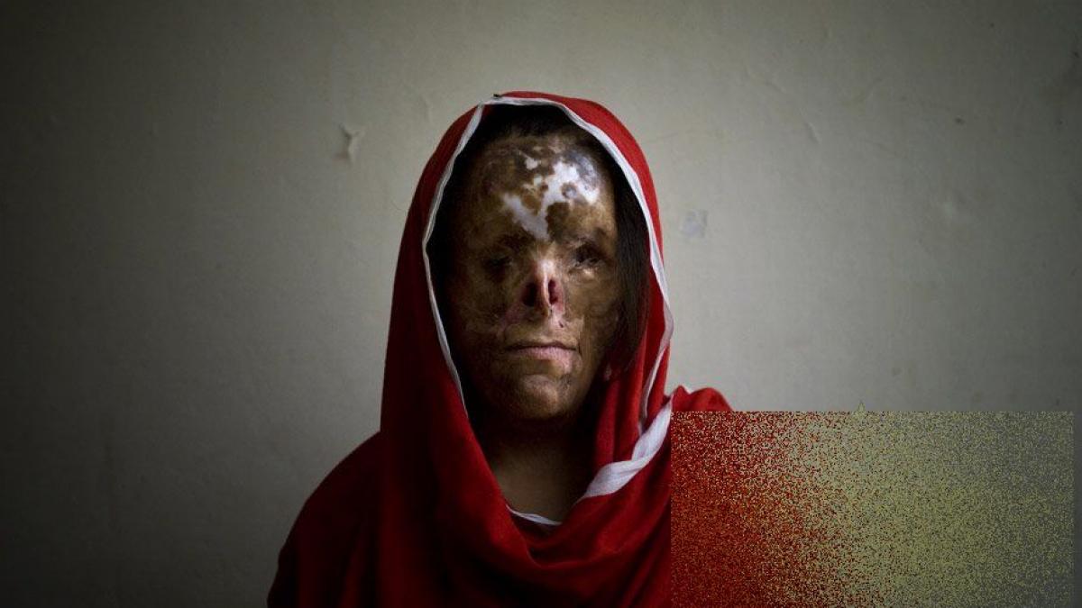 nu mai putem plange pentru ca nu mai avem ochi nu mai putem rade pentru ca nu mai avem gura locul