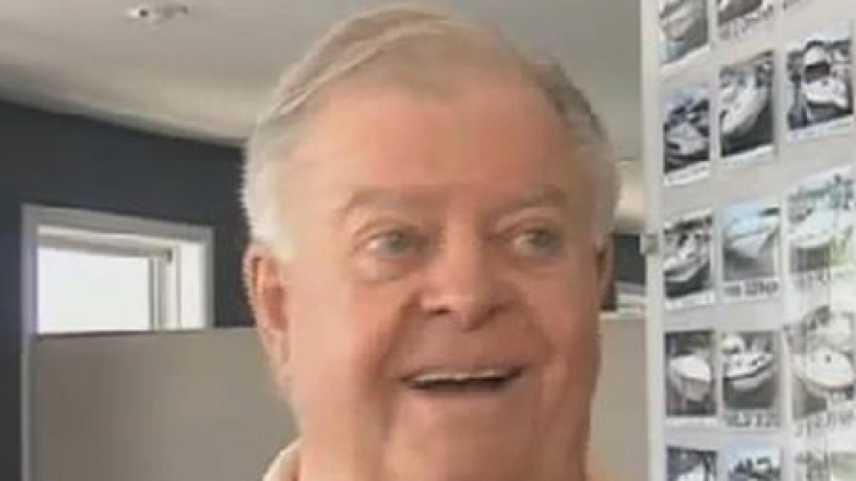 suferinta ta fericirea lui un american face milioane de dolari din vanzarea locuintelor executate