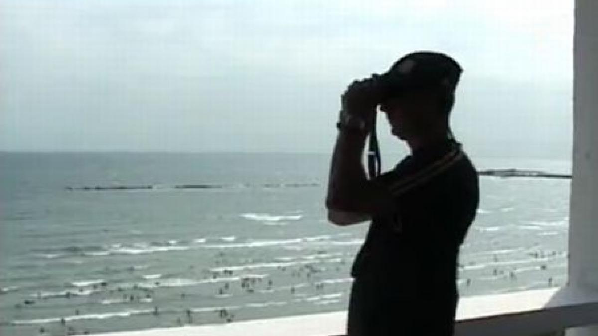 big brother pe litoral cum pazesc jandarmii plajele intesate de hoti si vanzatori ambulanti