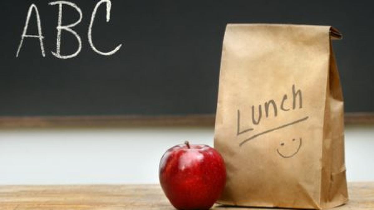 masura disperata a guvernului spaniol autoritatile vor sa taxeze pachetelele elevilor