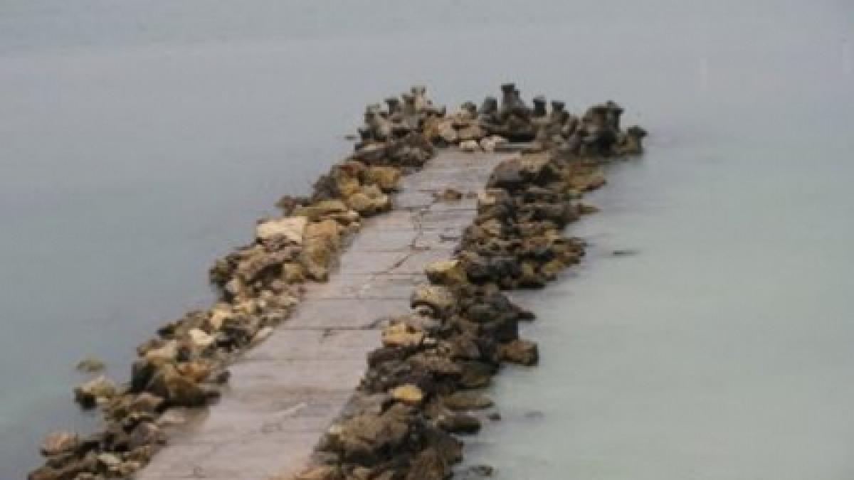 un adolescent de 15 ani s a inecat in mare dupa ce a fost prins de curentii puternici