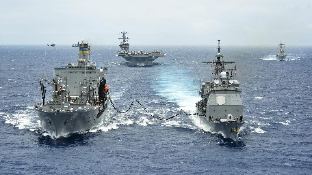 un distrugator american a intrat in coliziune cu un petrolier japonez