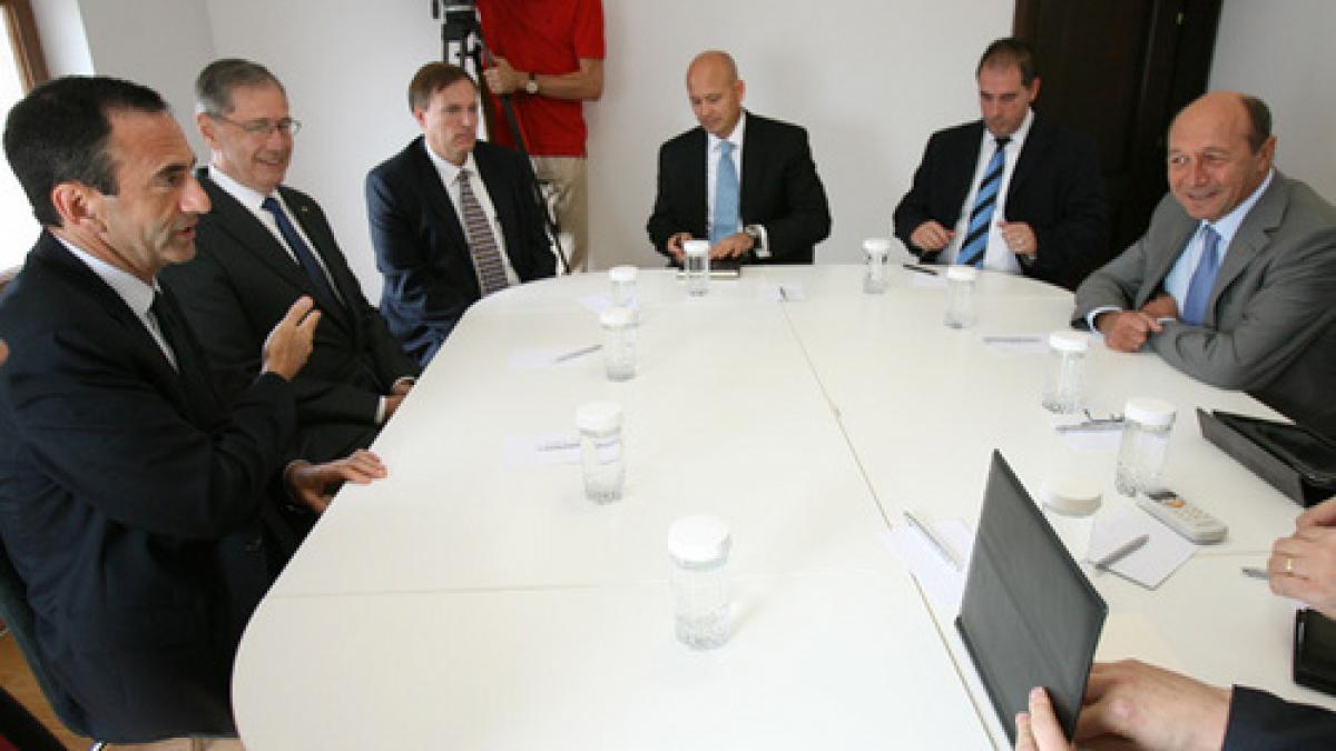 philip gordon s a intalnit cu basescu la sediul de campanie urmeaza intalniri cu antonescu si ponta