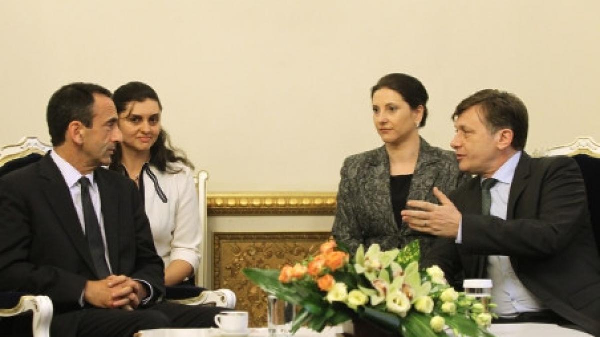 antonescu dupa ce a vorbit cu basescu gordon avea informatii departe de realitate