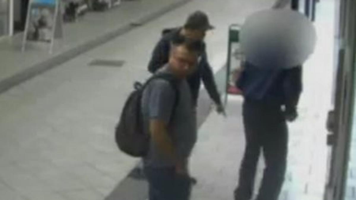 in atentia celor care folosesc bancomatul vezi aici o noua metoda de furt