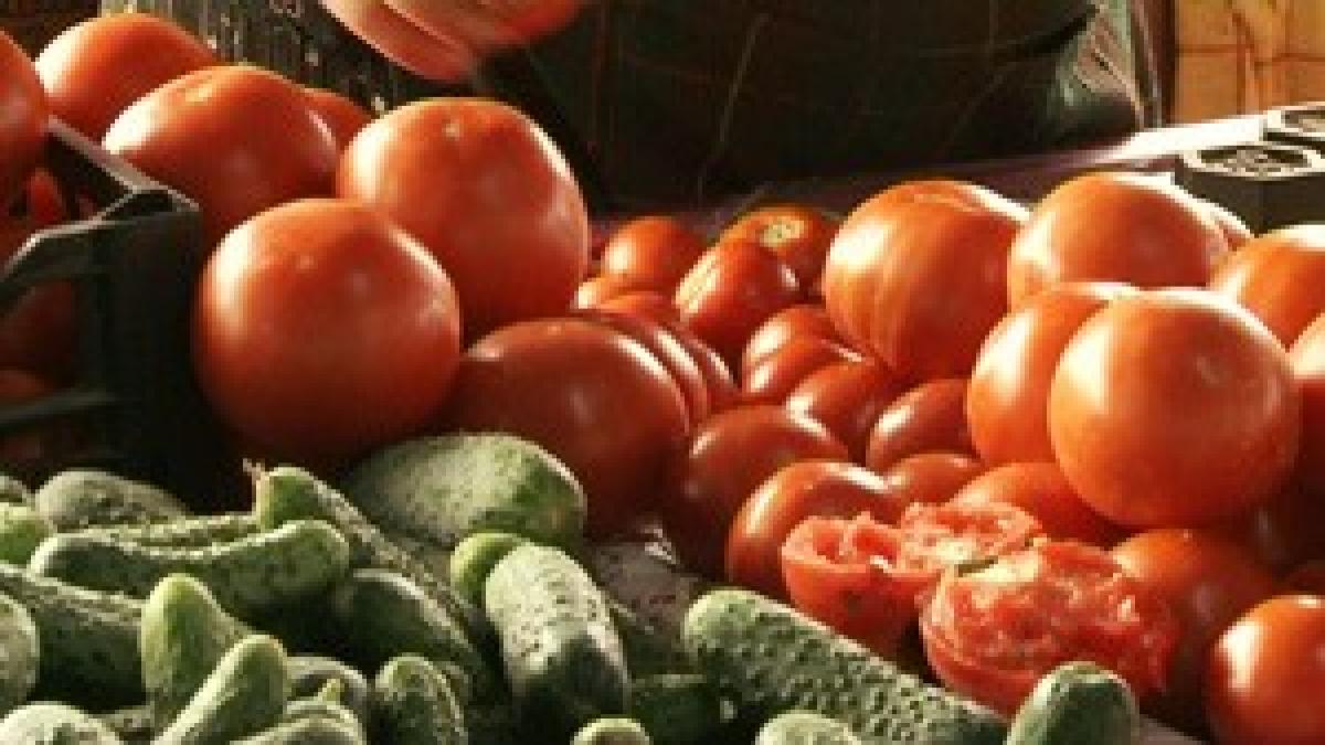 in luna in care gospodinele isi umpleau camarile n o sa se mai gaseasca nici rosii de bulion seceta