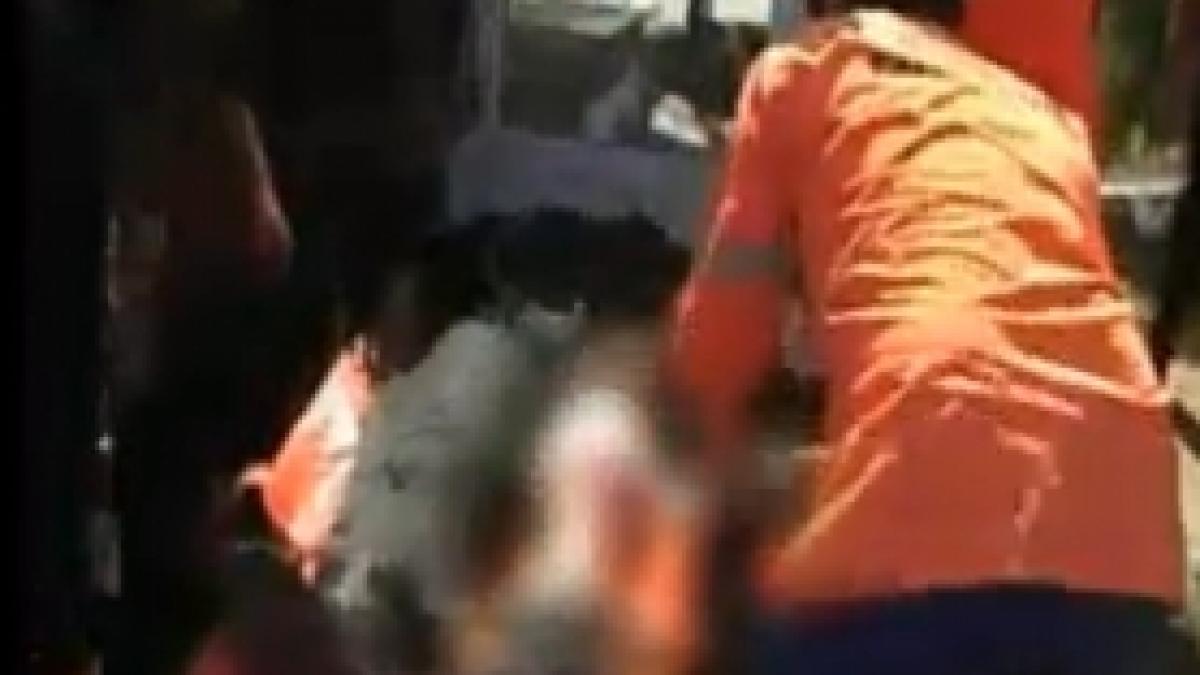 militar ranit la festivitatile marinei cand intaritorul de reculul de la una din arme a explodat