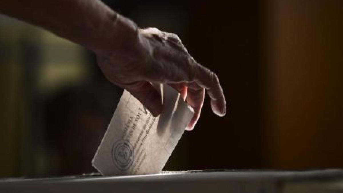 peste 300 de morti pe listele electorale din buzau la referendum