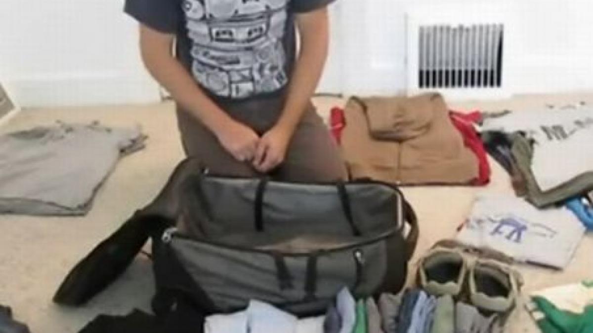 video demential cum poti sa ti iei in vacanta tot dulapul de haine