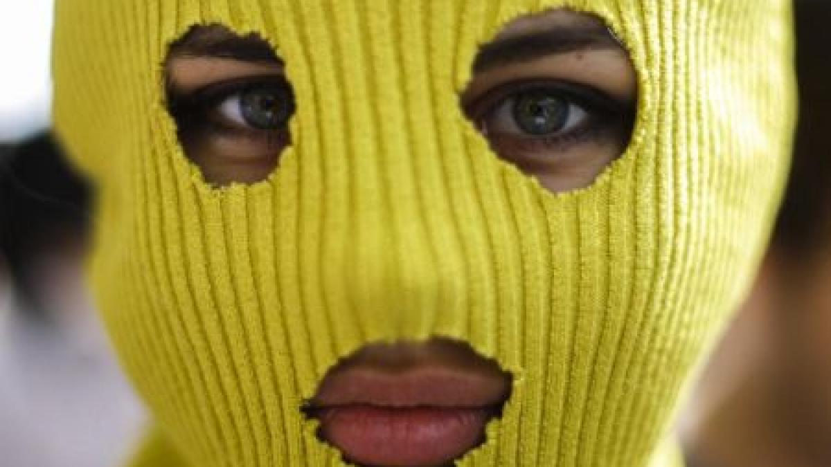 ce spune cazul pussy riot despre rusia daca ele au avut curaj sa si exprime parerea despre statul