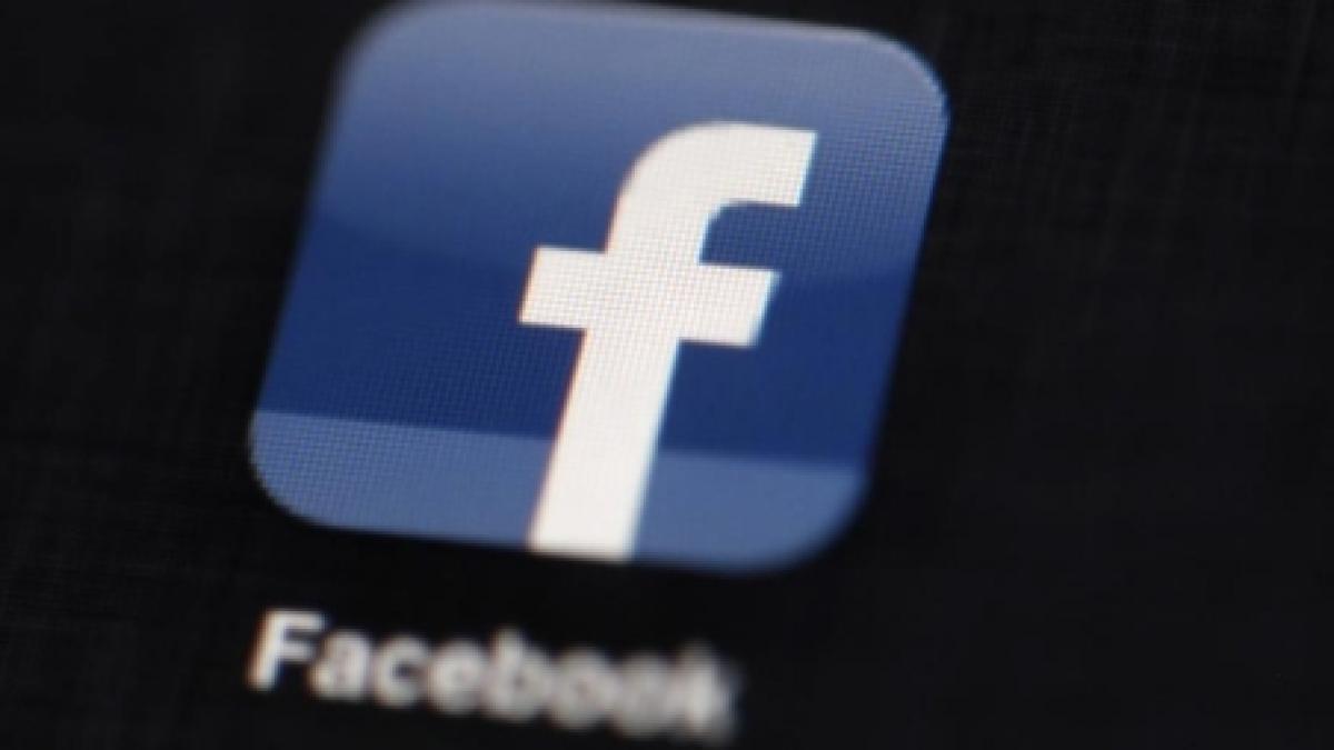 numarul romanilor care au cont pe facebook se apropie de 5 000 000