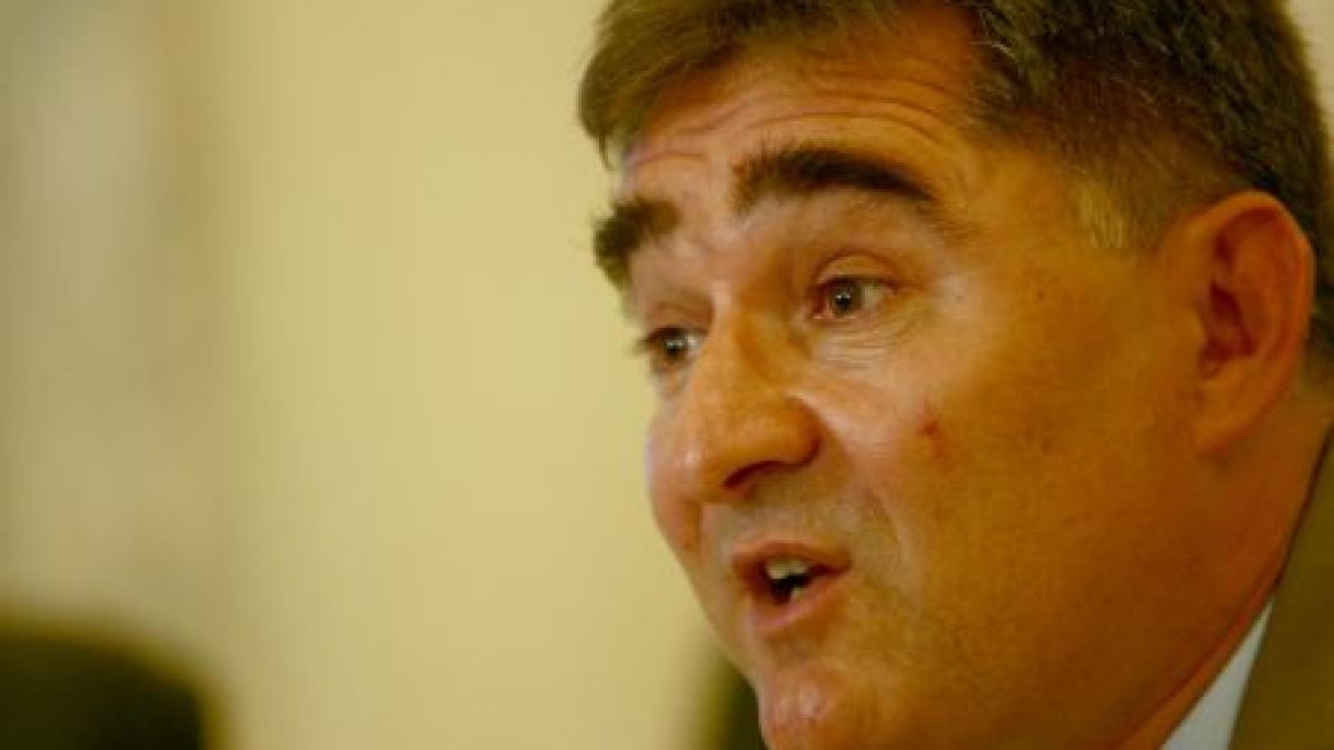 ghise basescu poate fi destituit daca parlamentul decide ca nu e obligatoriu cvorumul la referendum