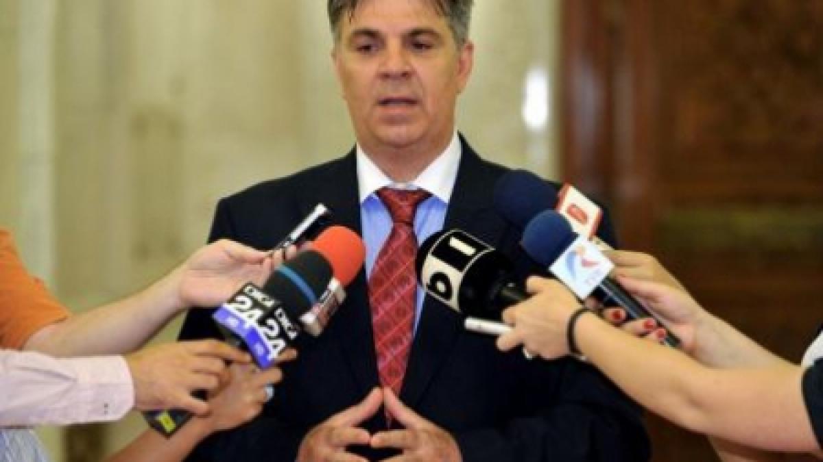 decizia ccr a ajuns la parlament plenul se reuneste joi la 12 pentru hotararea privind referendumul