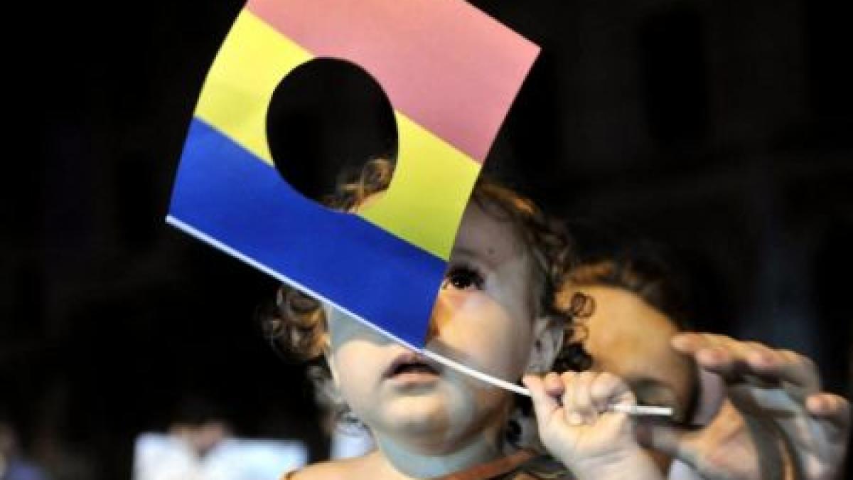 protestele iau amploare in tara tot mai multi romani ies in strada sa protesteze fata de intorcerea