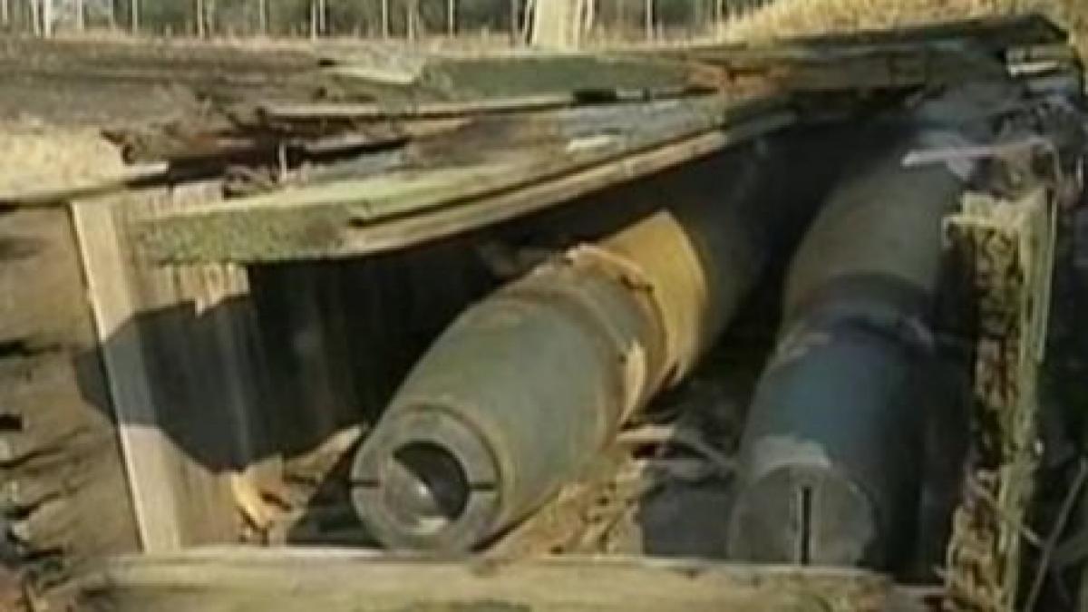 in ce tara traim doi frati de 15 si 12 ani au reusit sa fure 80 de focoase dintr un tren oprit in