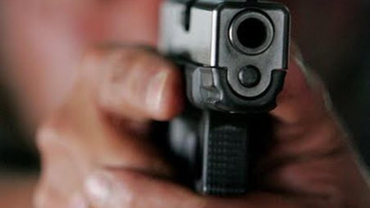 italia un tata si a impuscat fiul pentru ca era prieten cu romanii