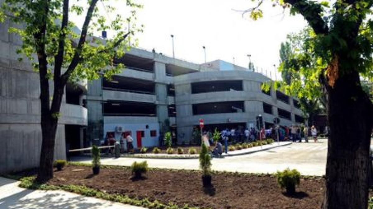 parcarea supraterana de la arena nationala devine functionala de luni