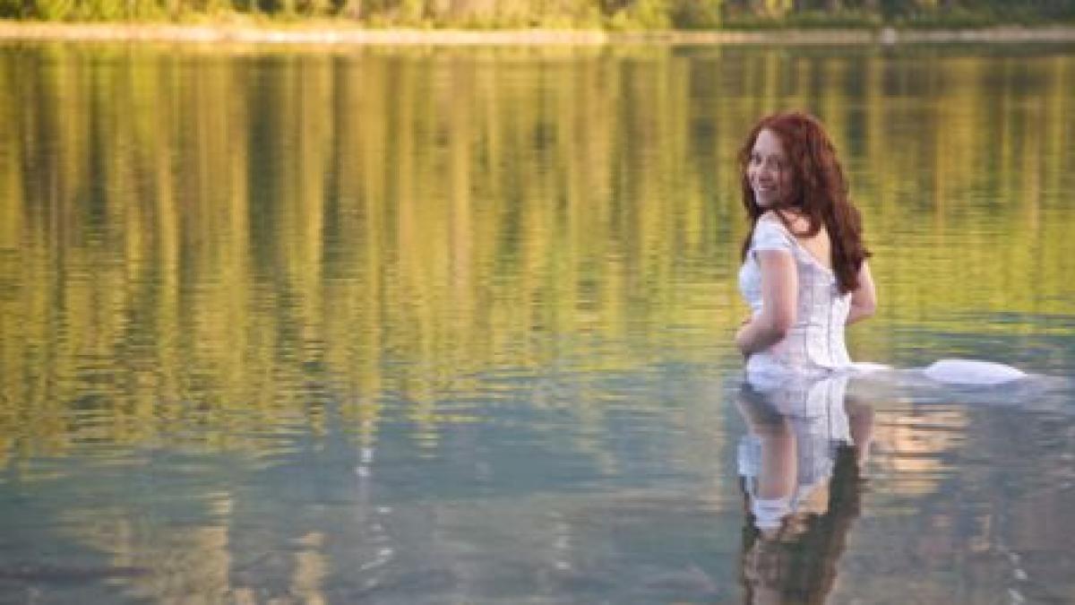 tragedie imbracata in rochie de mireasa o canadianca a murit in timpul sedintei foto