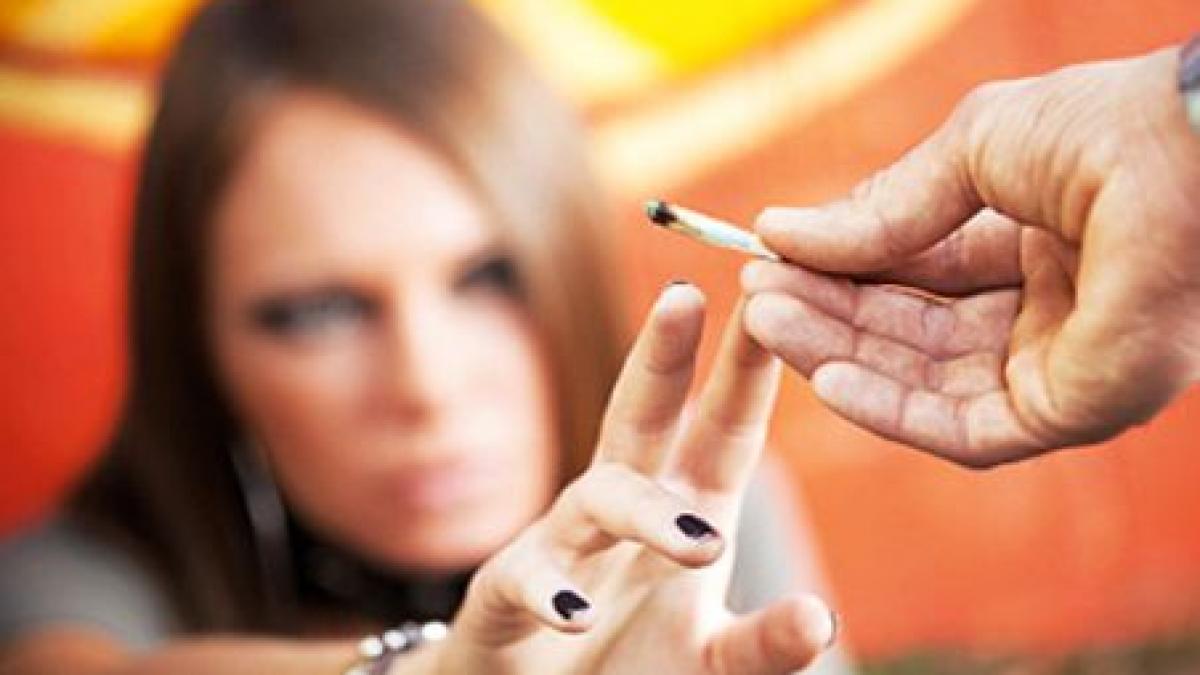 studiu consumul de canabis in adolescenta te prosteste la maturitate