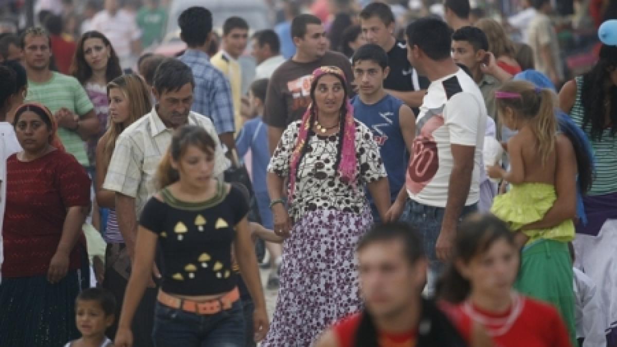 guvernul francez a anulat taxa care limita accesul romilor pe piata muncii