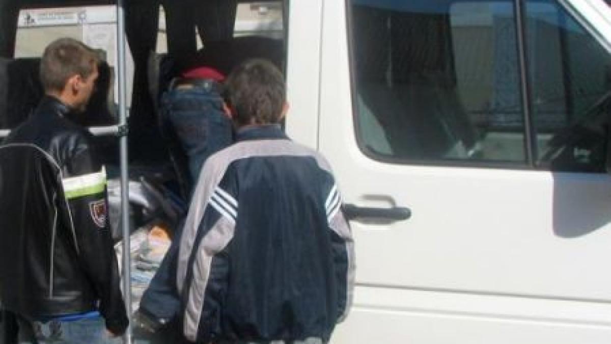 paradoxul de pe sosele romanesti incalca legea zilnic dar nu pot fi pedepsiti