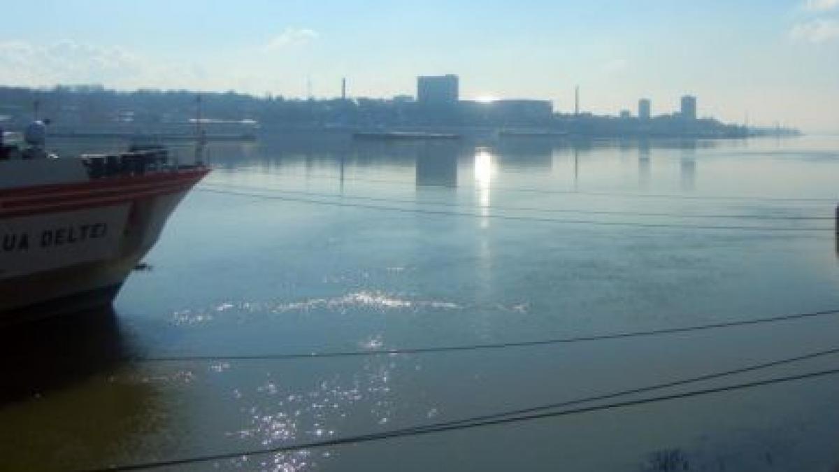 problemele de navigatie pe dunare din cauza debitului redus