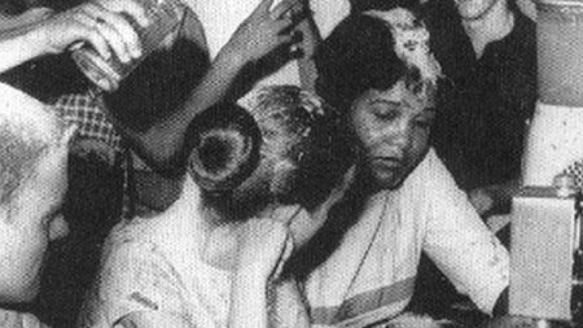 s au luptat cu milioane de minti inguste pentru a se face auziti imaginea care a scris istorie