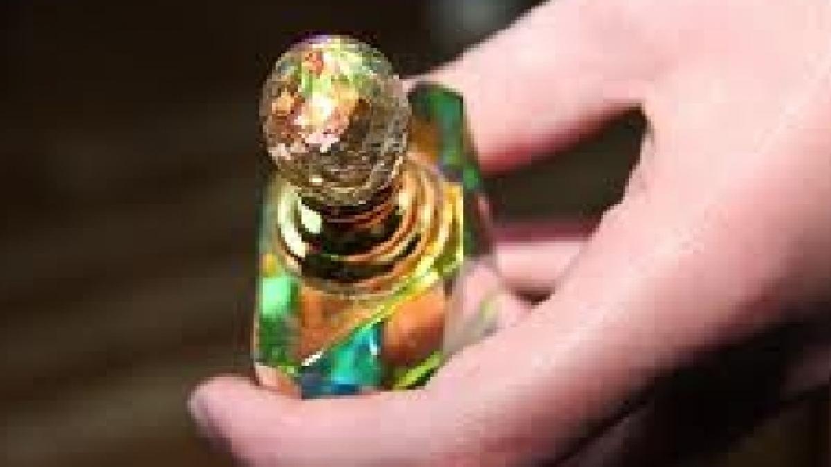 un parfum i a adus o urmarire penala unei profesoare din caransebes