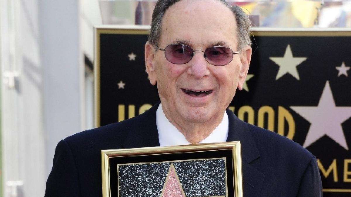 compozitorul hal david creatorul coloanei sonore din filmului casino royale a murit