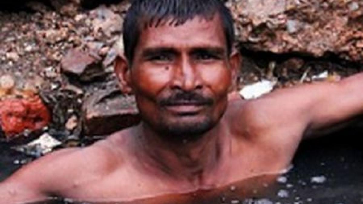 crezi ca jobul tau e greu nu ai putea sa faci niciodata ce face omul acesta