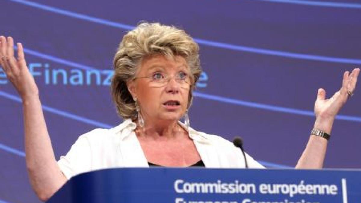 viviane reding ce nu poate face compromisuri in romania sau ungaria