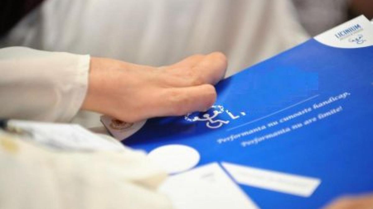 campeanu verifica contestatiile persoanelor care au ramas fara alocatiile pentru handicap in urma